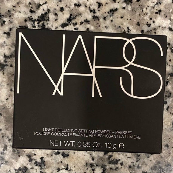NARS Light Reflecting Pressed Setting Powder Translucent Crystal BEST SELLING - Picture 5 of 11